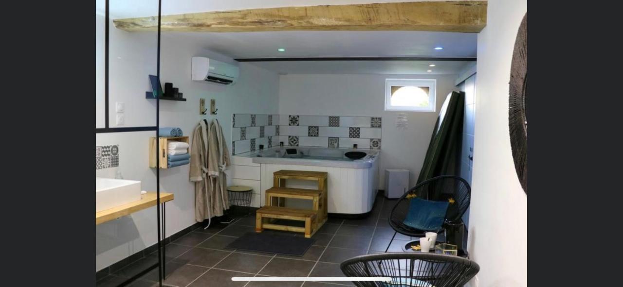 Aux Fines Bulles Gîte et Chambres d hôtes Neuve-Maison Exterior foto