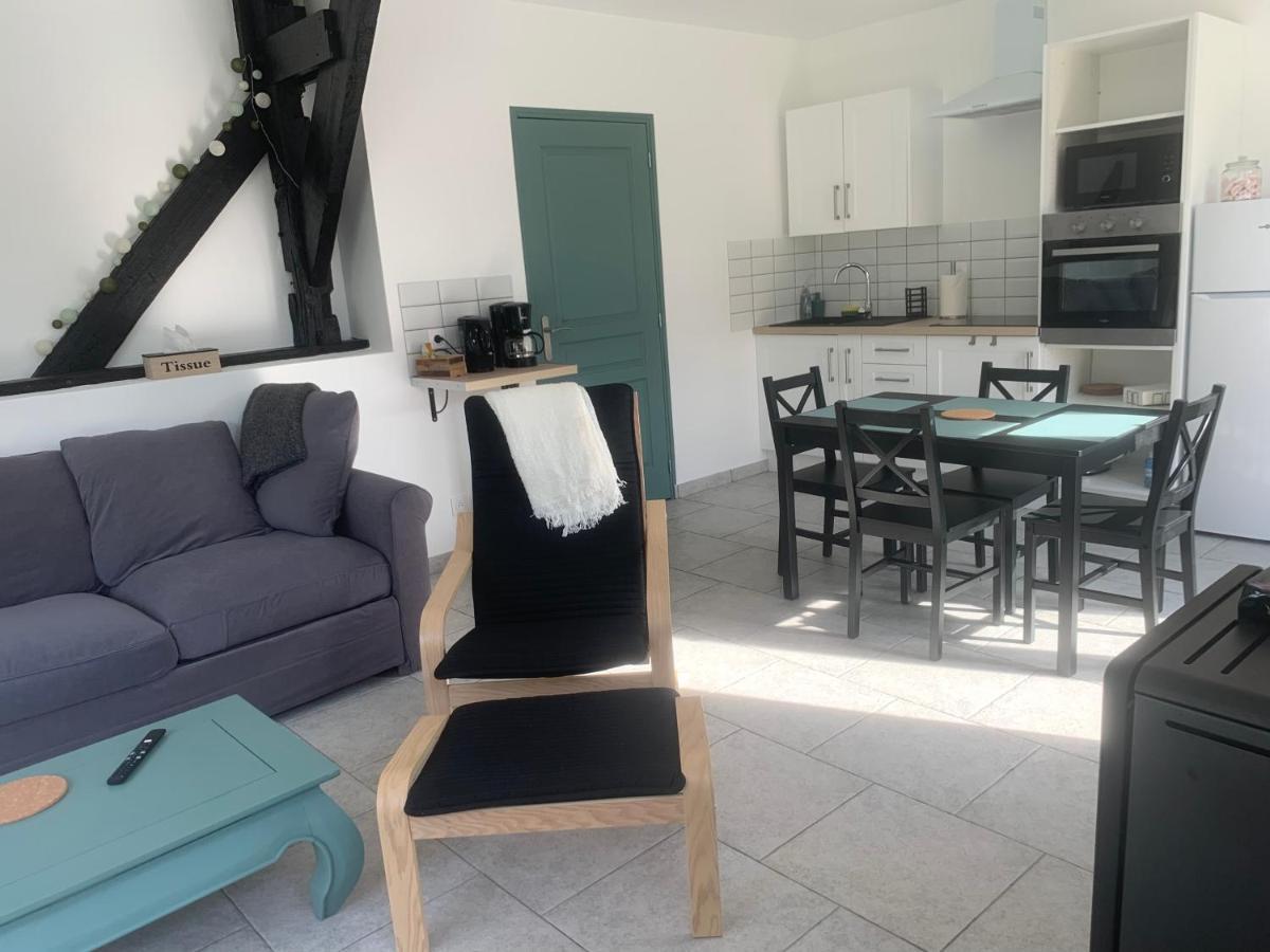 Aux Fines Bulles Gîte et Chambres d hôtes Neuve-Maison Exterior foto
