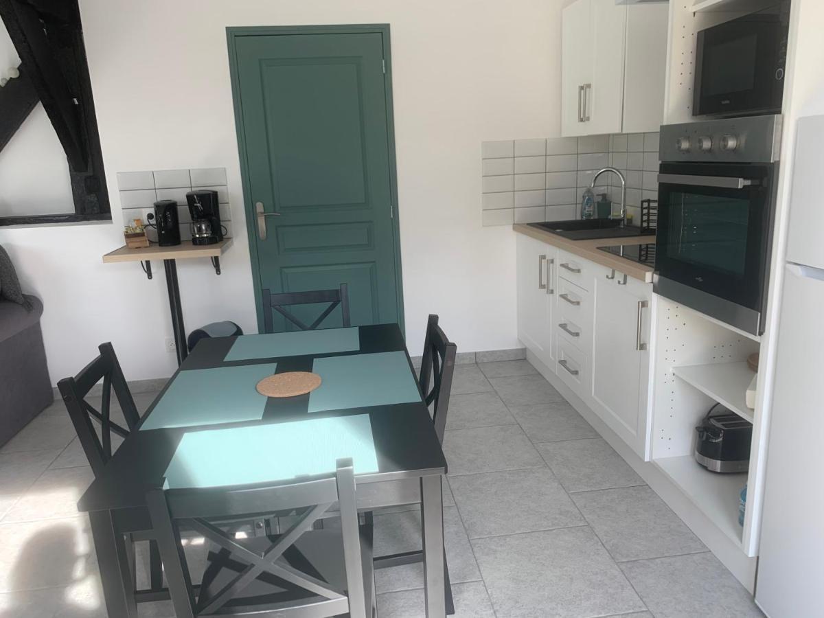 Aux Fines Bulles Gîte et Chambres d hôtes Neuve-Maison Exterior foto